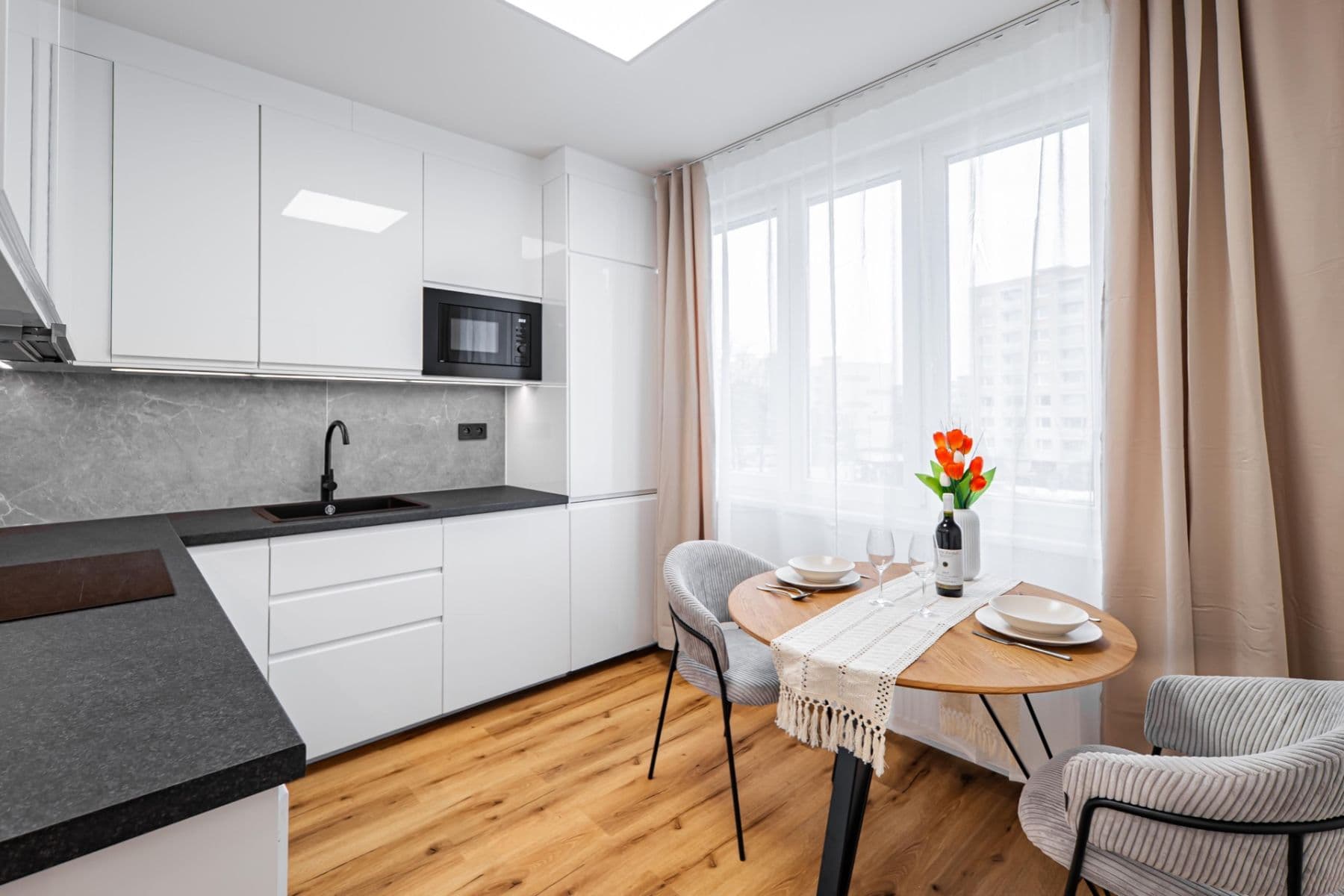 Prodej bytu 2+1 60 m², Alej 17. listopadu, Roudnice nad Labem, Ústecký kraj Prodej bytu 2+1 60 m², Alej 17. listopadu, Roudnice nad Labem, Ústecký kraj