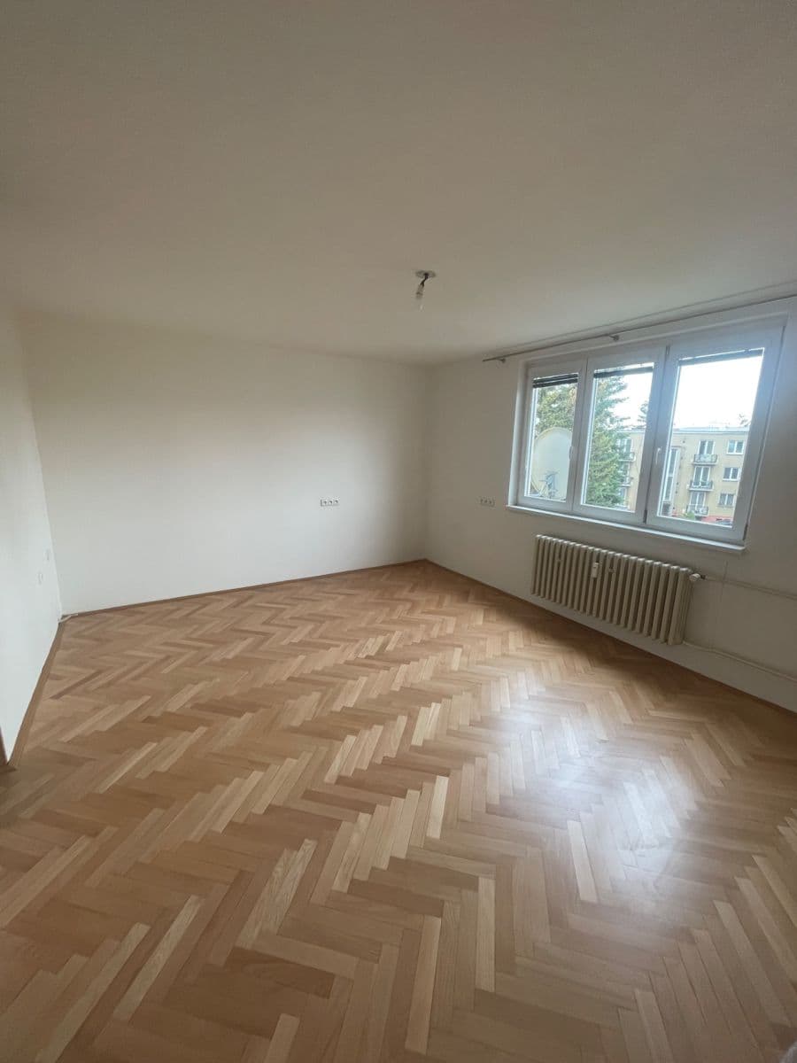 Pronájem bytu 3+1 60 m², Jandova, Poděbrady, Středočeský kraj Pronájem bytu 3+1 60 m², Jandova, Poděbrady, Středočeský kraj