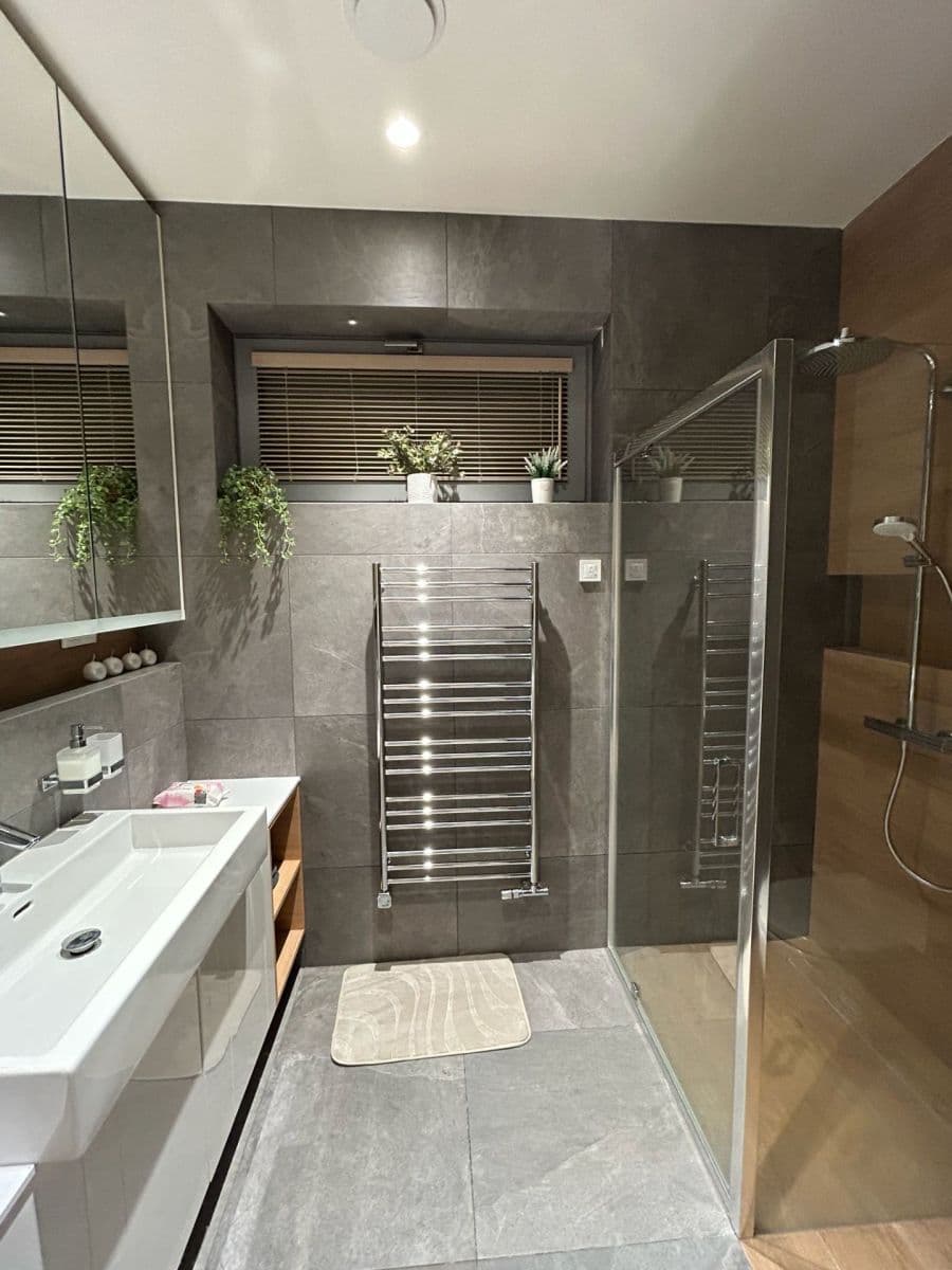 Pronájem kanceláře 20 m², Údolí, Sulice, Středočeský kraj Pronájem kanceláře 20 m², Údolí, Sulice, Středočeský kraj