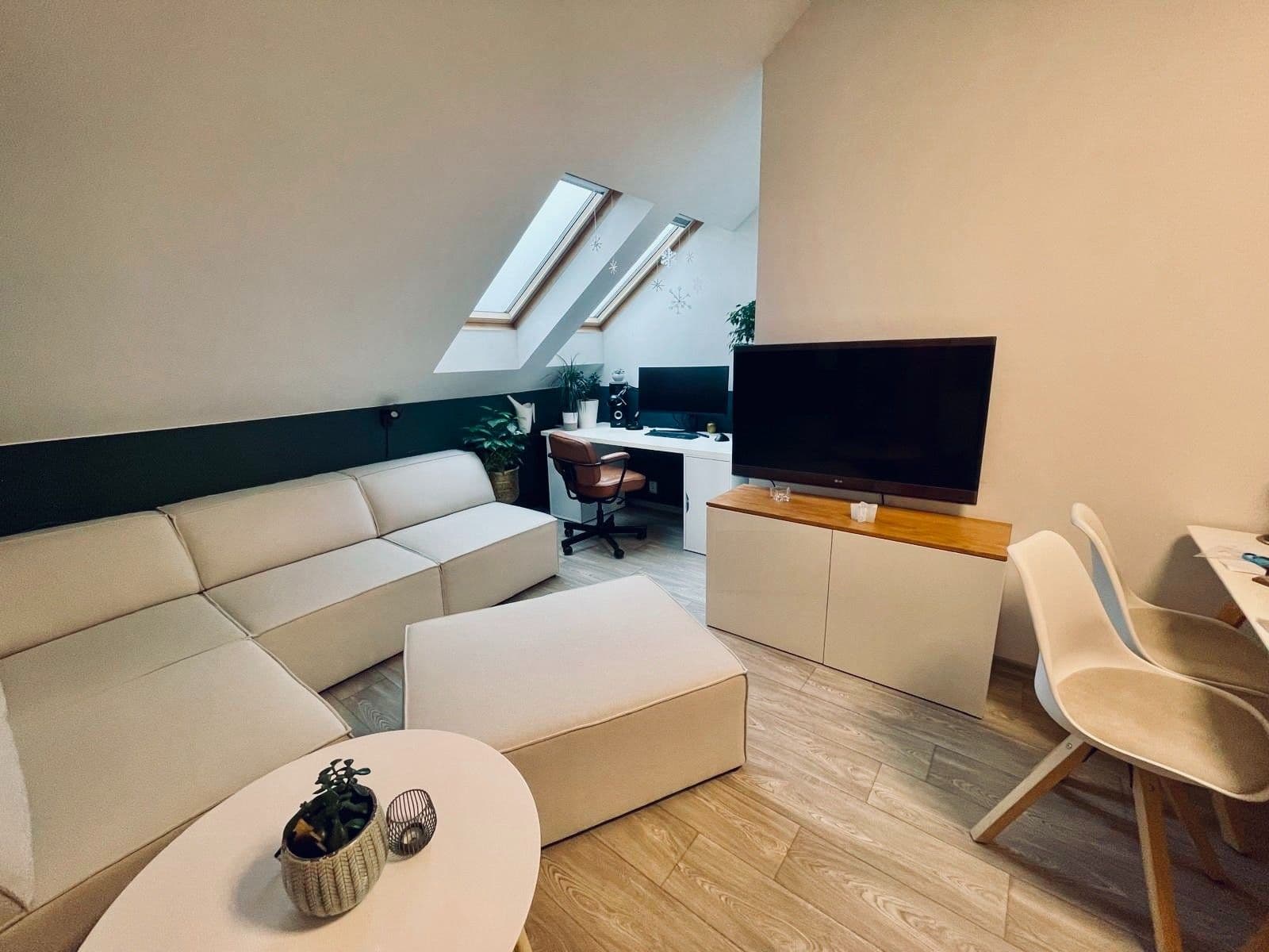 Pronájem bytu 3+kk 59 m², Školní, Plzeň, Plzeňský kraj Pronájem bytu 3+kk 59 m², Školní, Plzeň, Plzeňský kraj