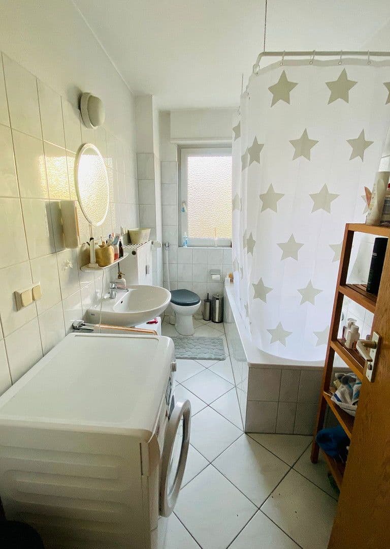 Pronájem bytu 2+1 57 m², Eichelsheimer Strasse 27, Mannheim, Bádensko-Württembersko Pronájem bytu 2+1 57 m², Eichelsheimer Strasse 27, Mannheim, Bádensko-Württembersko