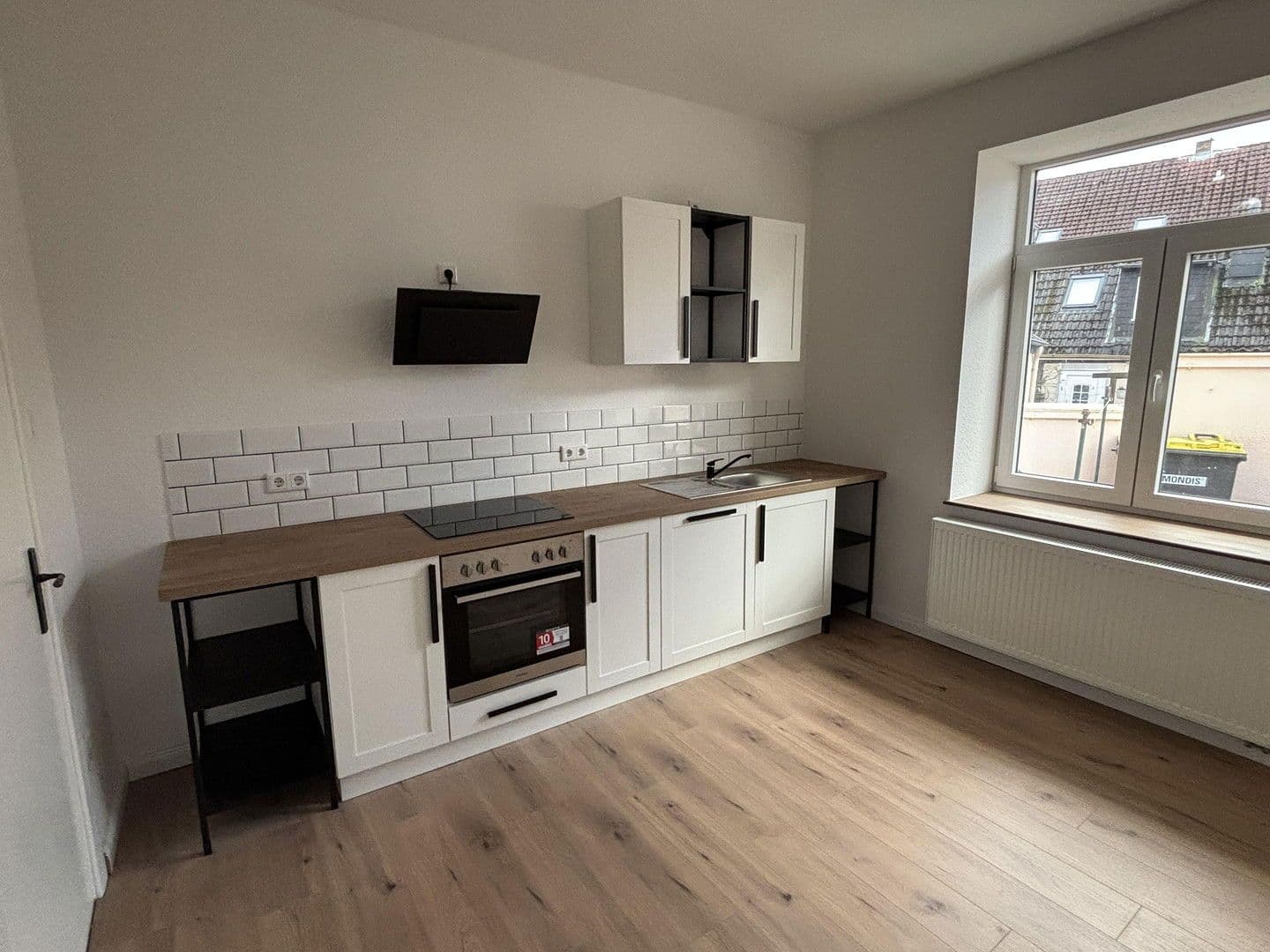 Pronájem bytu 4+1 110 m², Rathausmarkt 1a, Šlesvik, Šlesvicko-Holštýnsko Pronájem bytu 4+1 110 m², Rathausmarkt 1a, Šlesvik, Šlesvicko-Holštýnsko