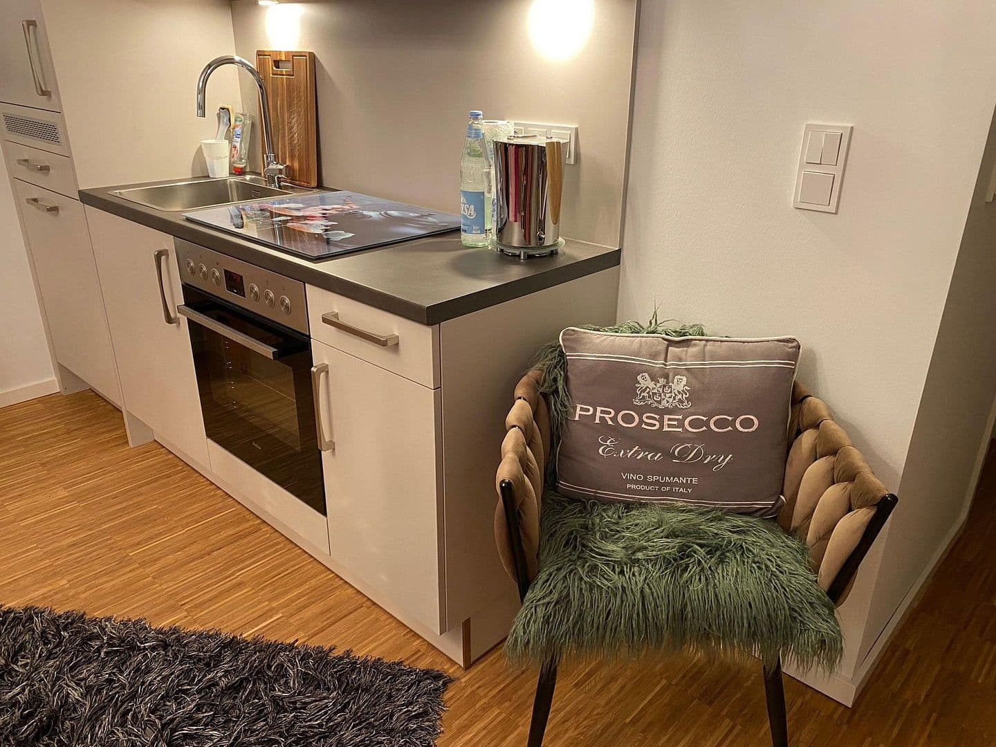 Pronájem bytu 2+1 37 m², Erdkampsweg 43a, Hamburg, Hamburg Pronájem bytu 2+1 37 m², Erdkampsweg 43a, Hamburg, Hamburg