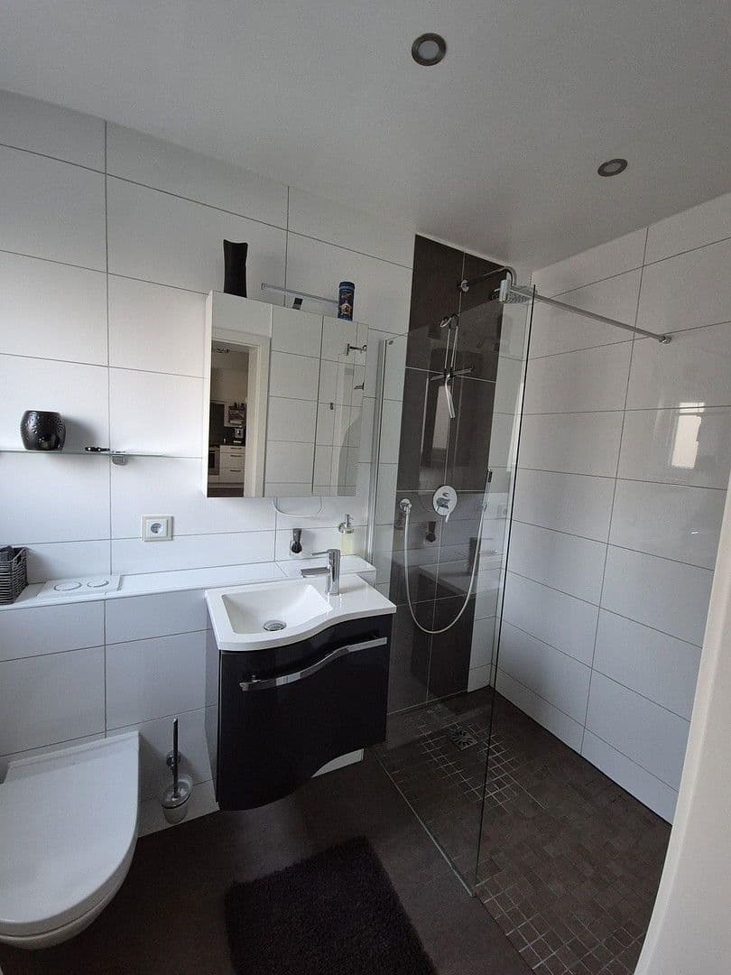 Prodej domu 120 m², pozemek 656 m², Rödersheim-Gronau, Porýní-Falc Prodej domu 120 m², pozemek 656 m², Rödersheim-Gronau, Porýní-Falc