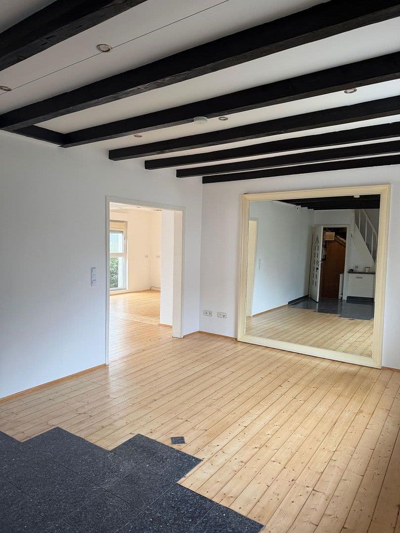 Prodej domu 260 m², pozemek 400 m², Bergstr. 19-21, Wülfrath, Severní Porýní-Vestfálsko Prodej domu 260 m², pozemek 400 m², Bergstr. 19-21, Wülfrath, Severní Porýní-Vestfálsko