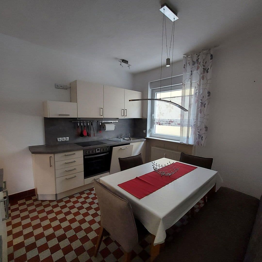 Pronájem bytu 3+1 88 m², Lampertheim, Hessen Pronájem bytu 3+1 88 m², Lampertheim, Hessen