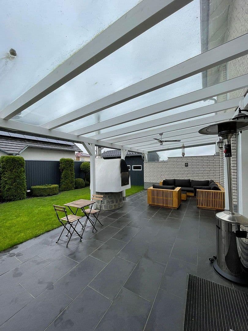 Prodej domu 220 m², pozemek 333 m², Vechelde, Dolní Sasko Prodej domu 220 m², pozemek 333 m², Vechelde, Dolní Sasko