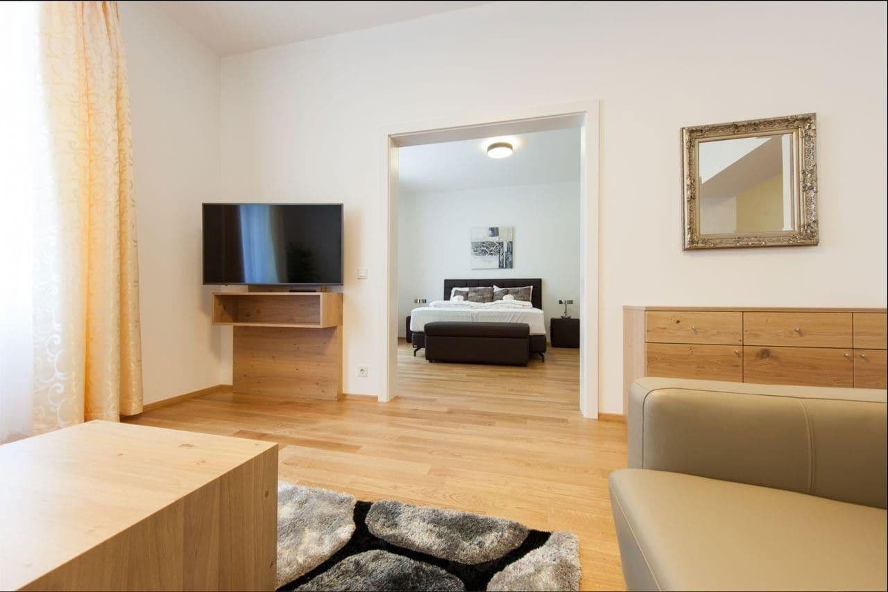 Pronájem bytu 2+1 70 m², Pflügerstraße, Berlin, Berlín Pronájem bytu 2+1 70 m², Pflügerstraße, Berlin, Berlín