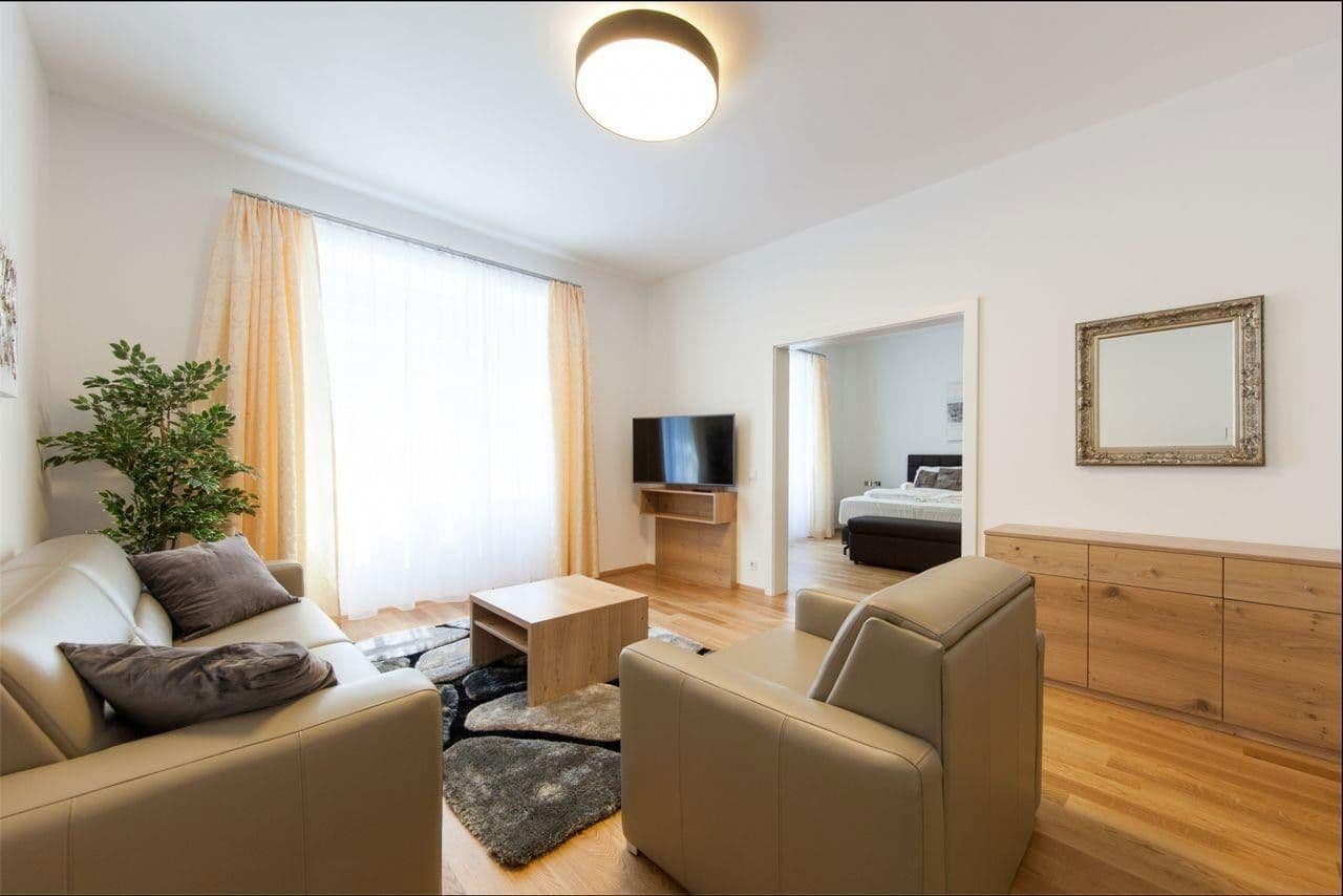 Pronájem bytu 2+1 70 m², Pflügerstraße, Berlin, Berlín Pronájem bytu 2+1 70 m², Pflügerstraße, Berlin, Berlín