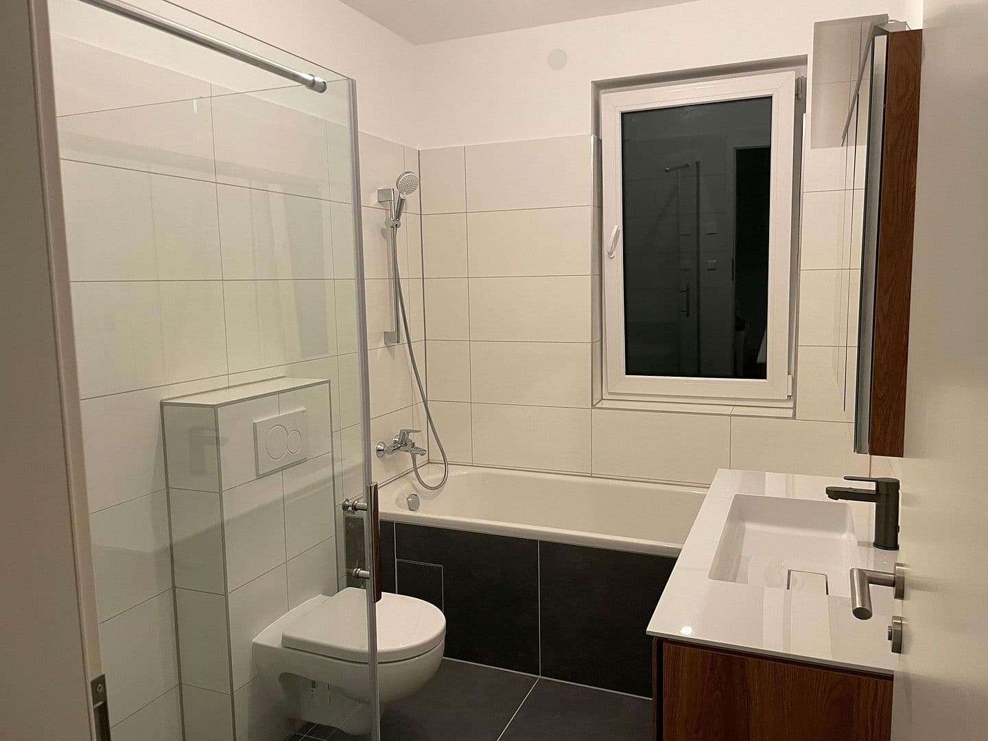 Prodej domu 150 m², pozemek 394 m², Enkenbacher Weg 106, Berlin, Berlín Prodej domu 150 m², pozemek 394 m², Enkenbacher Weg 106, Berlin, Berlín