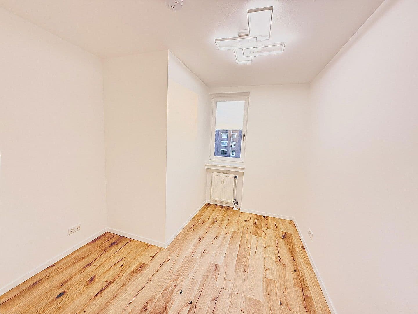 Prodej bytu 3+1 72 m², Josef-Neuberger-Str., Düsseldorf, Severní Porýní-Vestfálsko Prodej bytu 3+1 72 m², Josef-Neuberger-Str., Düsseldorf, Severní Porýní-Vestfálsko