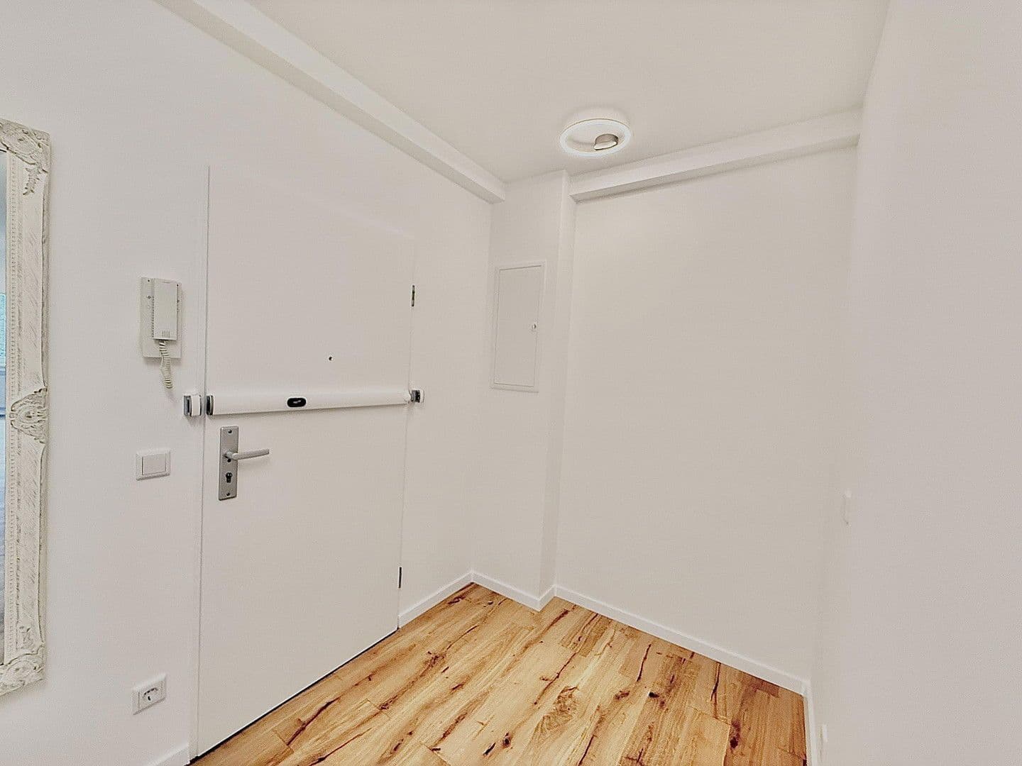 Prodej bytu 3+1 72 m², Josef-Neuberger-Str., Düsseldorf, Severní Porýní-Vestfálsko Prodej bytu 3+1 72 m², Josef-Neuberger-Str., Düsseldorf, Severní Porýní-Vestfálsko