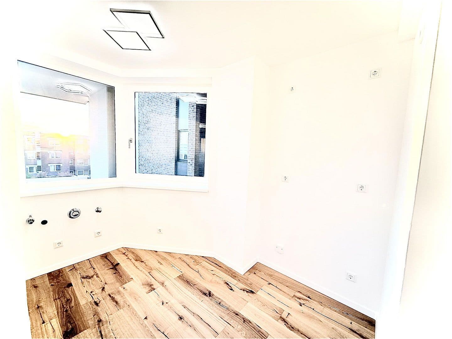 Prodej bytu 3+1 72 m², Josef-Neuberger-Str., Düsseldorf, Severní Porýní-Vestfálsko Prodej bytu 3+1 72 m², Josef-Neuberger-Str., Düsseldorf, Severní Porýní-Vestfálsko