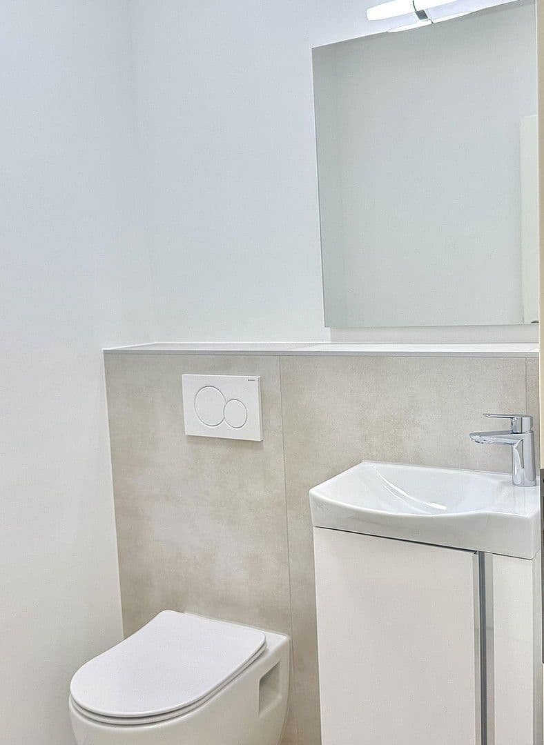 Prodej bytu 3+1 72 m², Josef-Neuberger-Str., Düsseldorf, Severní Porýní-Vestfálsko Prodej bytu 3+1 72 m², Josef-Neuberger-Str., Düsseldorf, Severní Porýní-Vestfálsko