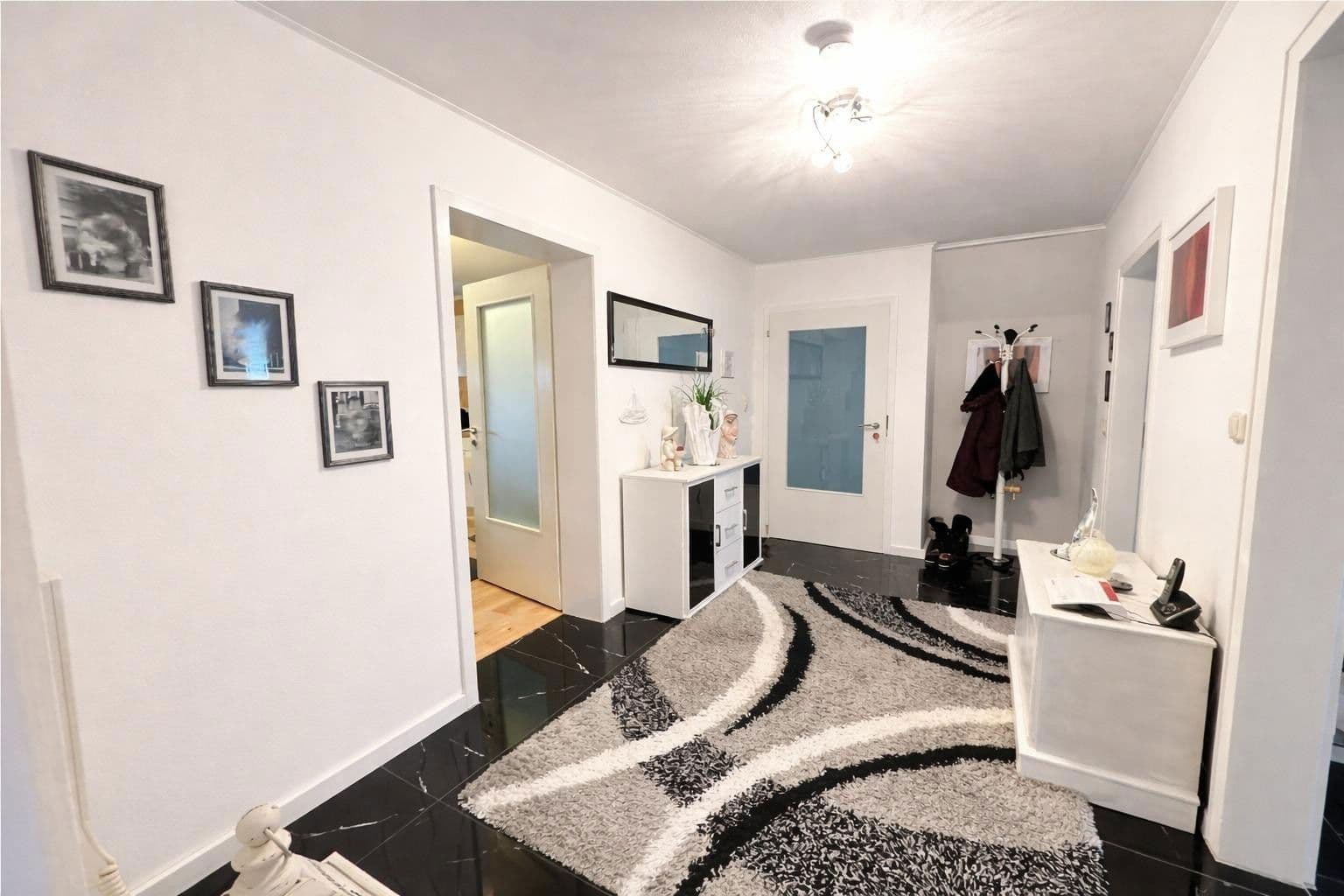 Pronájem bytu 3+1 87 m², Sohren, Porýní-Falc Pronájem bytu 3+1 87 m², Sohren, Porýní-Falc