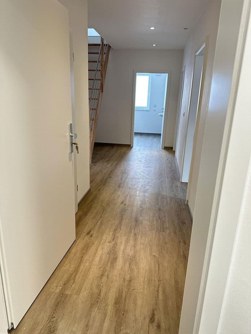 Pronájem bytu 4+1 93 m², A, Adendorf, Dolní Sasko Pronájem bytu 4+1 93 m², A, Adendorf, Dolní Sasko