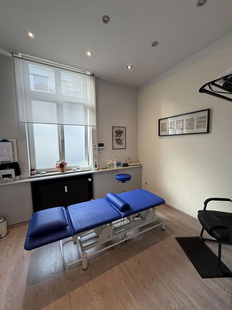 Pronájem kanceláře 185 m², Oldenburg, Dolní Sasko Pronájem kanceláře 185 m², Oldenburg, Dolní Sasko