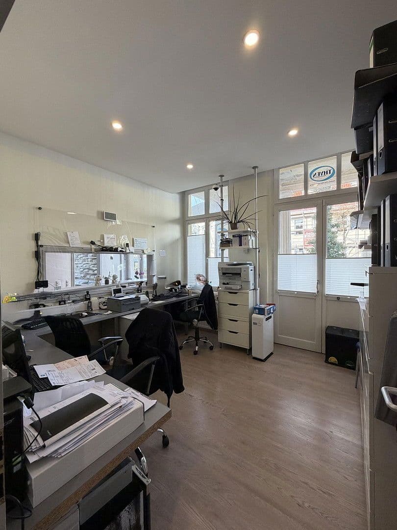 Pronájem kanceláře 185 m², Oldenburg, Dolní Sasko Pronájem kanceláře 185 m², Oldenburg, Dolní Sasko