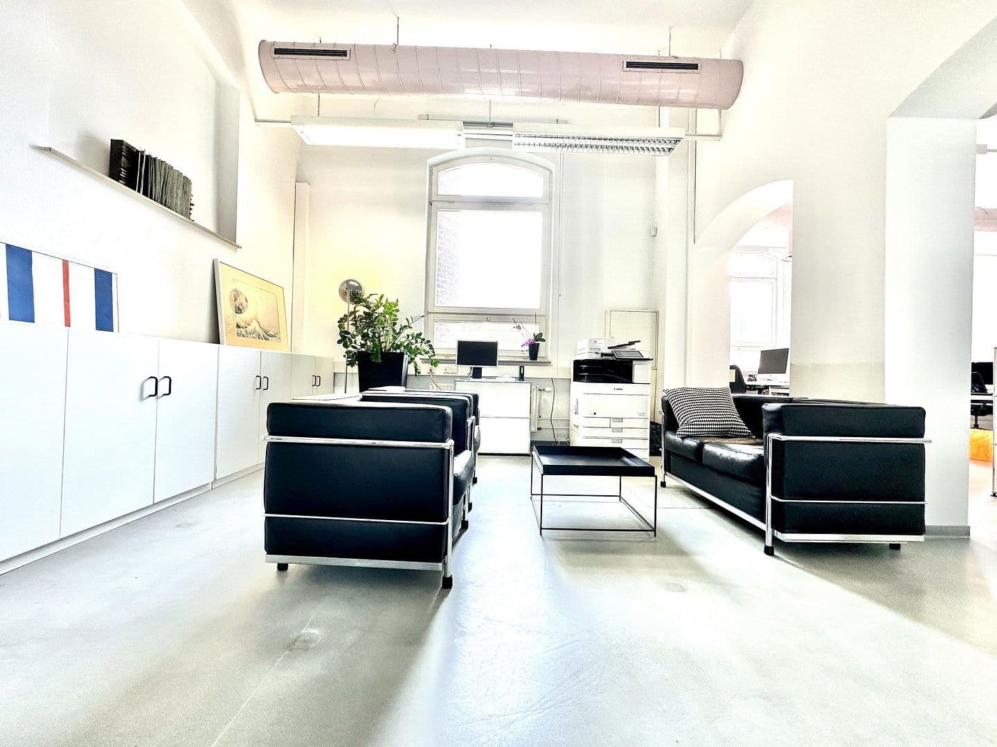 Pronájem kanceláře 350 m², Postwiesenstr. 5a, Stuttgart, Bádensko-Württembersko Pronájem kanceláře 350 m², Postwiesenstr. 5a, Stuttgart, Bádensko-Württembersko