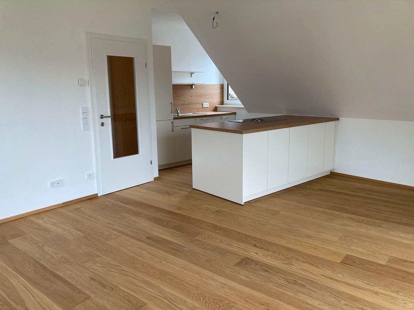 Pronájem bytu 3+1 80 m², Drachenlochstraße 14, St. Leonhard, Salcbursko Pronájem bytu 3+1 80 m², Drachenlochstraße 14, St. Leonhard, Salcbursko