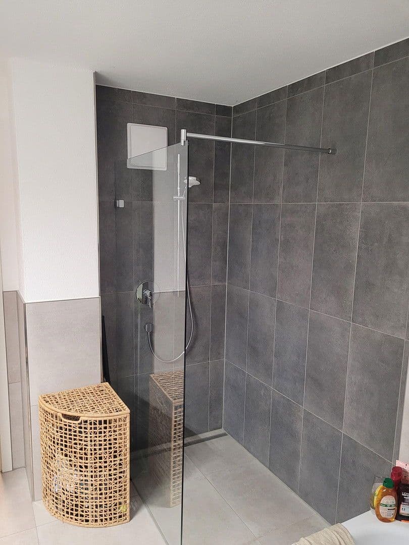 Pronájem bytu 4+1 101 m², Grafinger Str. 36, Aßling, Bavorsko Pronájem bytu 4+1 101 m², Grafinger Str. 36, Aßling, Bavorsko