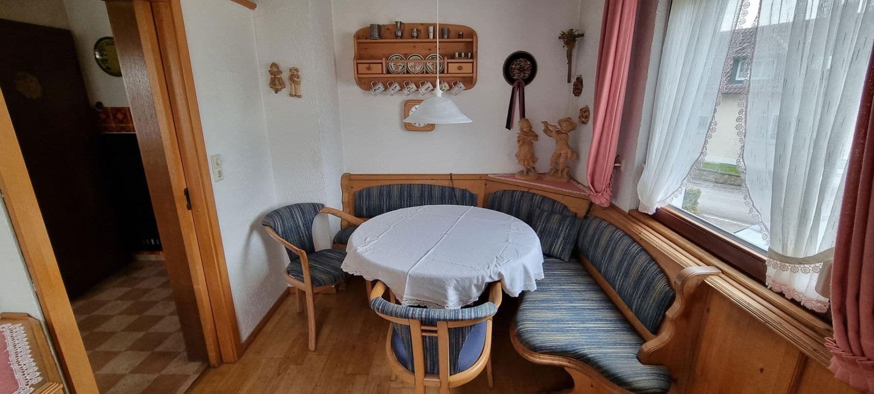 Prodej domu 131 m², pozemek 514 m², Sonnenhalde 7, Rottweil, Bádensko-Württembersko Prodej domu 131 m², pozemek 514 m², Sonnenhalde 7, Rottweil, Bádensko-Württembersko