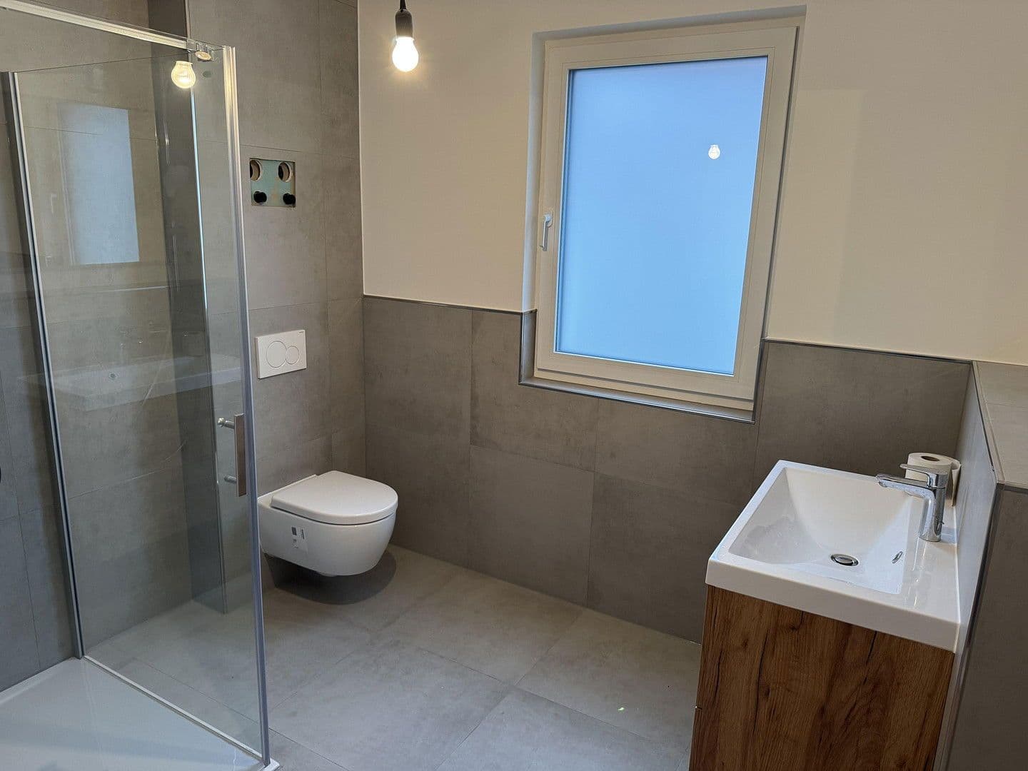 Pronájem bytu 3+1 82 m², Breitenweg 1A, Römerberg, Porýní-Falc Pronájem bytu 3+1 82 m², Breitenweg 1A, Römerberg, Porýní-Falc