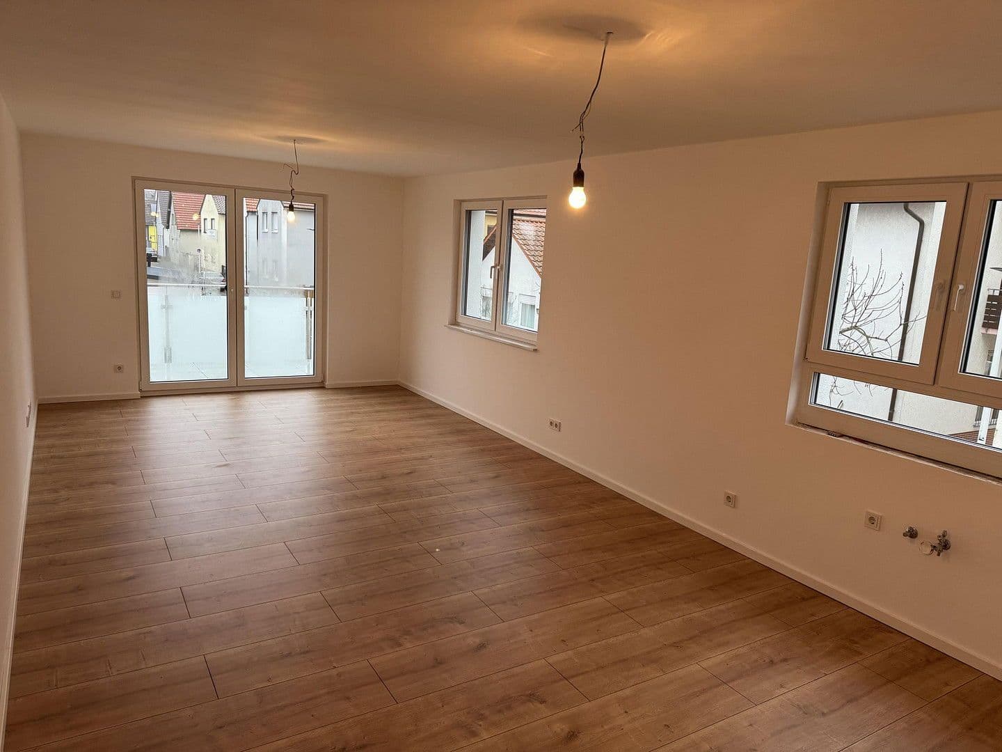 Pronájem bytu 3+1 82 m², Breitenweg 1A, Römerberg, Porýní-Falc Pronájem bytu 3+1 82 m², Breitenweg 1A, Römerberg, Porýní-Falc