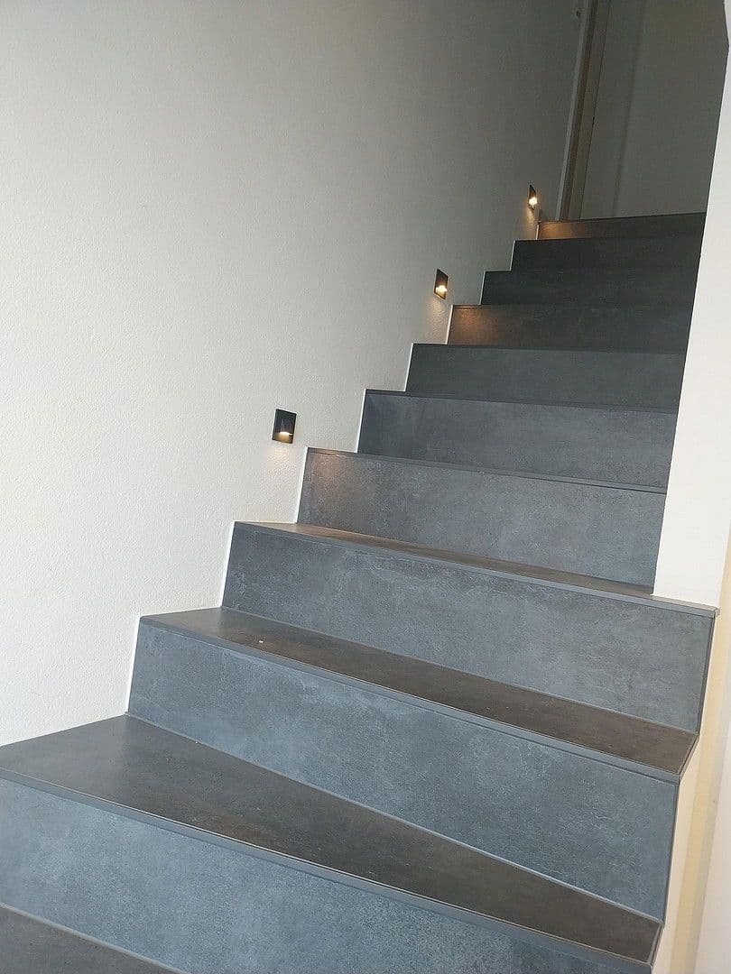 Pronájem bytu 1+1 35 m², Schwieberdingen, Bádensko-Württembersko Pronájem bytu 1+1 35 m², Schwieberdingen, Bádensko-Württembersko