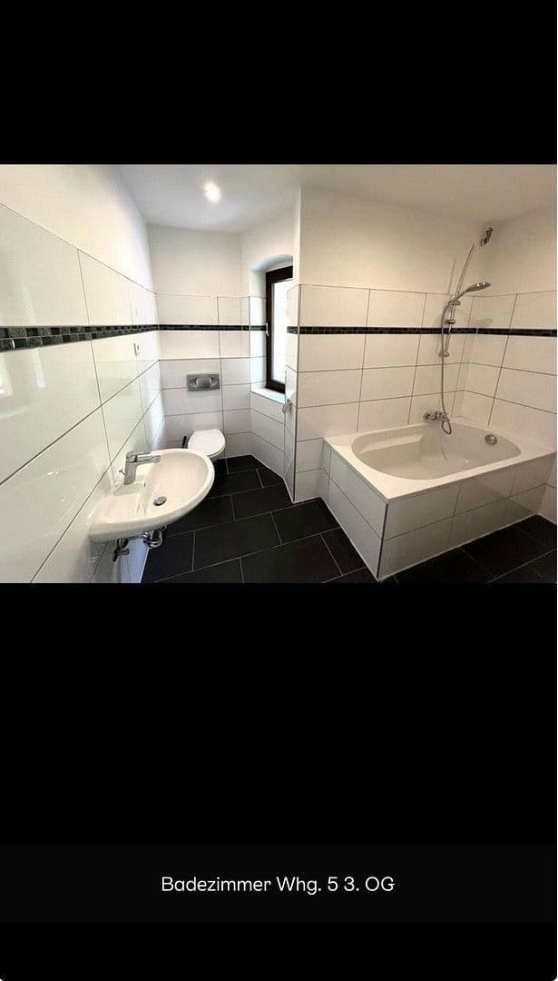 Pronájem bytu 3+1 84 m², Kampstraße 16, Ennepetal, Severní Porýní-Vestfálsko Pronájem bytu 3+1 84 m², Kampstraße 16, Ennepetal, Severní Porýní-Vestfálsko