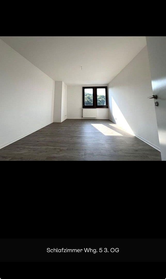 Pronájem bytu 3+1 84 m², Kampstraße 16, Ennepetal, Severní Porýní-Vestfálsko Pronájem bytu 3+1 84 m², Kampstraße 16, Ennepetal, Severní Porýní-Vestfálsko