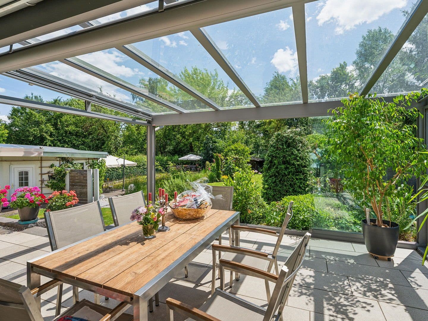 Prodej domu 198 m², pozemek 1.394 m², Falkensee, Braniborsko Prodej domu 198 m², pozemek 1.394 m², Falkensee, Braniborsko