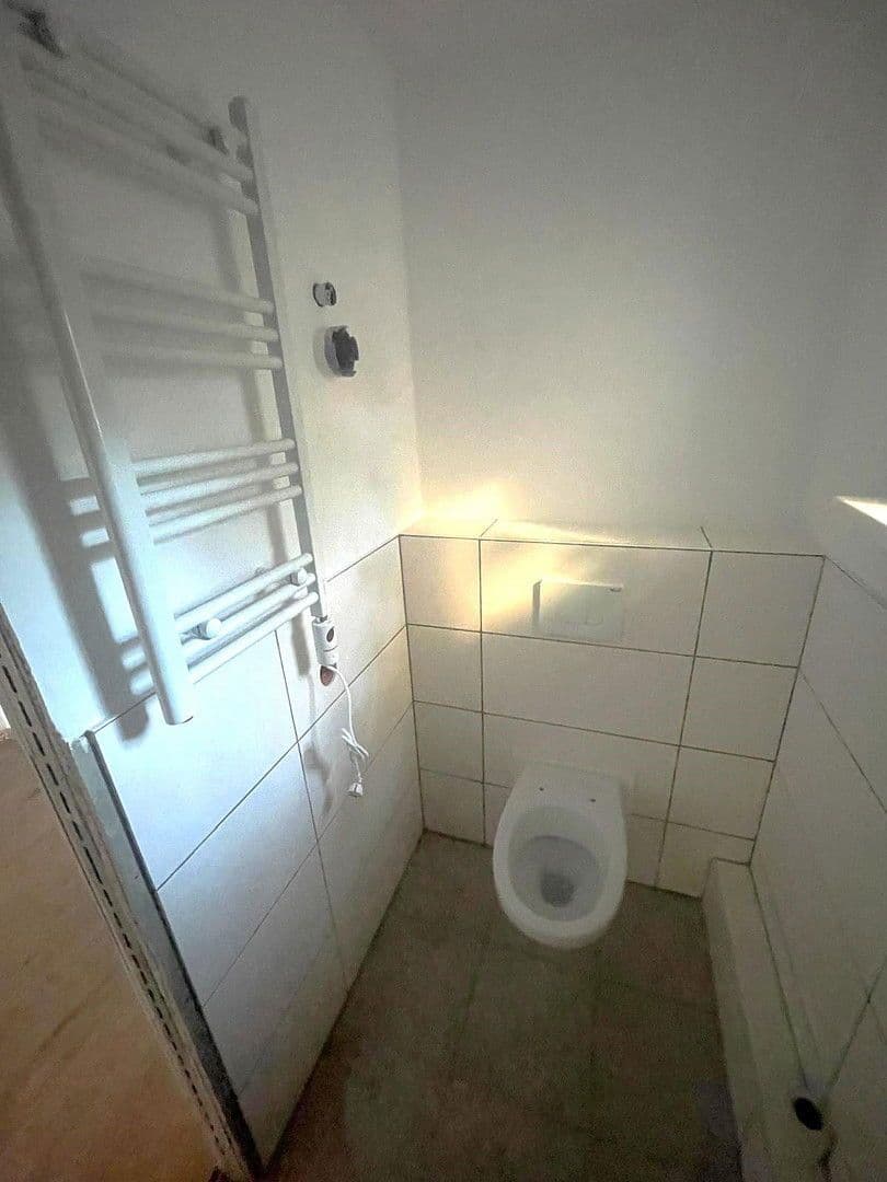 Pronájem bytu 1+1 60 m², Wielandstraße 6, Apolda, Durynsko Pronájem bytu 1+1 60 m², Wielandstraße 6, Apolda, Durynsko