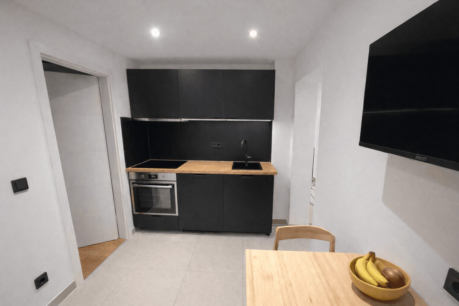 Pronájem bytu 1+1 12 m², Stadelheimer Str. 23, München, Bavorsko Pronájem bytu 1+1 12 m², Stadelheimer Str. 23, München, Bavorsko