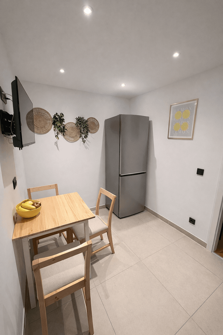 Pronájem bytu 1+1 12 m², Stadelheimer Str. 23, München, Bavorsko Pronájem bytu 1+1 12 m², Stadelheimer Str. 23, München, Bavorsko