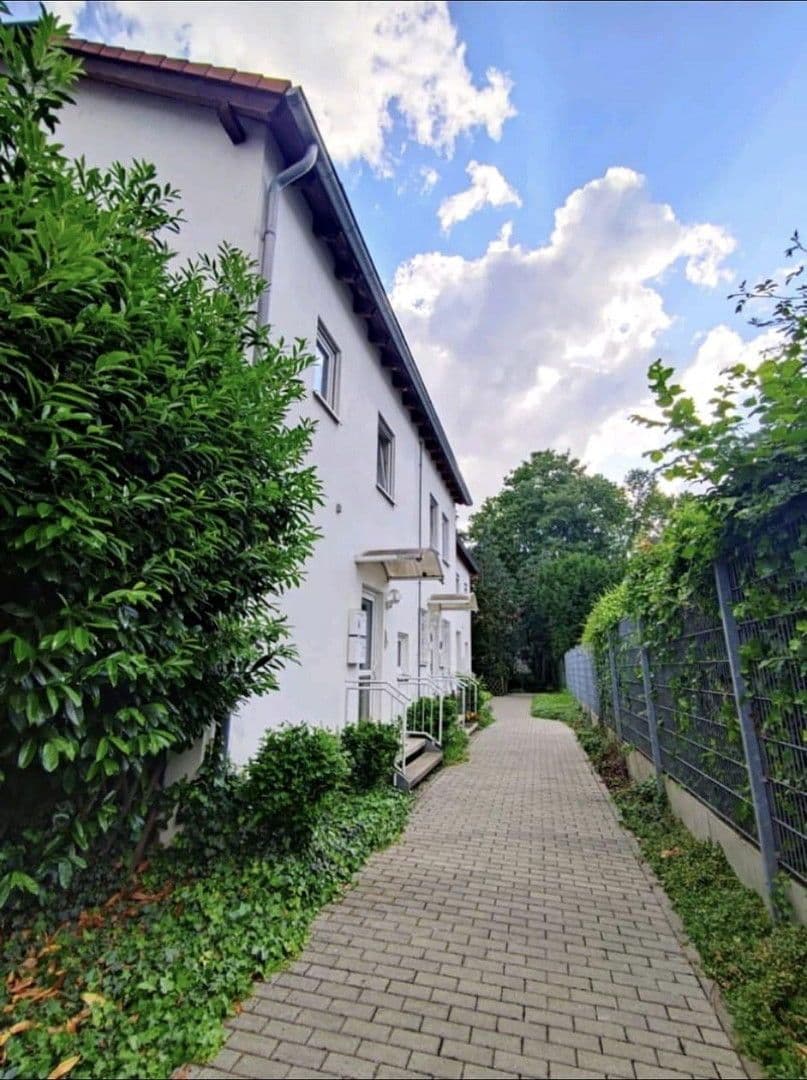 Prodej bytu 3+1 88 m², Gerauer str. 24, Frankfurt am Main, Hessen Prodej bytu 3+1 88 m², Gerauer str. 24, Frankfurt am Main, Hessen