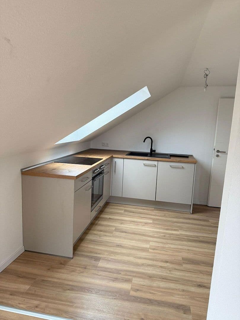 Pronájem bytu 2+1 46 m², Wiesenstraße 31, Oberndorf am Neckar, Bádensko-Württembersko Pronájem bytu 2+1 46 m², Wiesenstraße 31, Oberndorf am Neckar, Bádensko-Württembersko