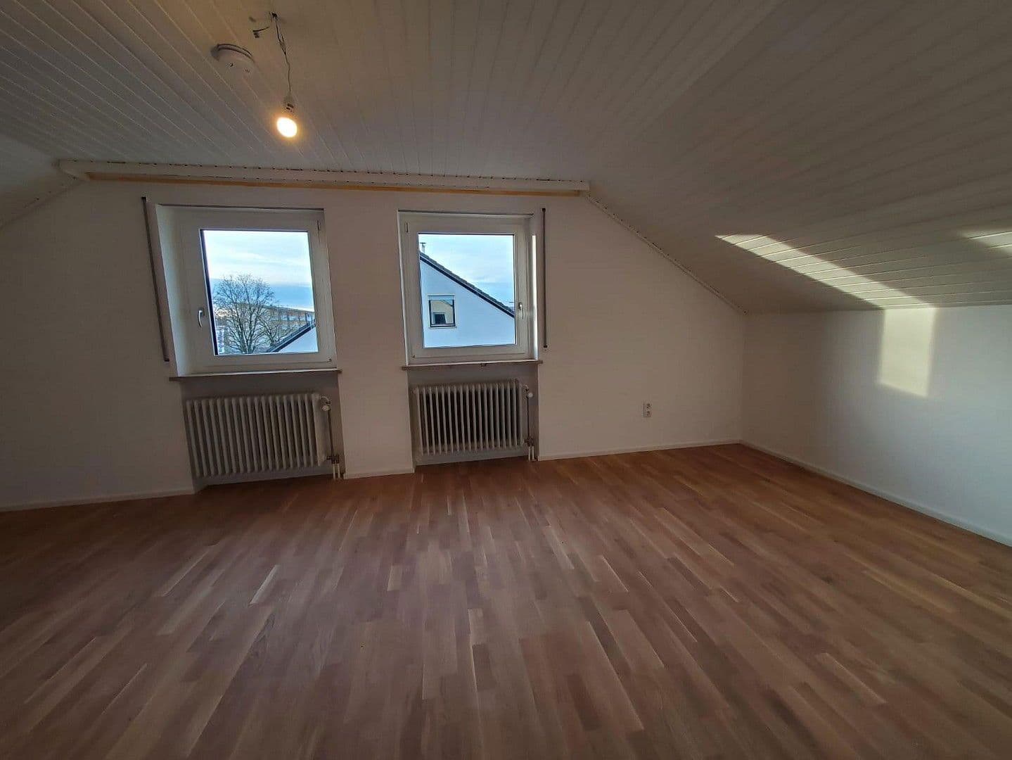 Pronájem domu 154 m², pozemek 414 m², Fürstenfeldbruck, Bavorsko Pronájem domu 154 m², pozemek 414 m², Fürstenfeldbruck, Bavorsko