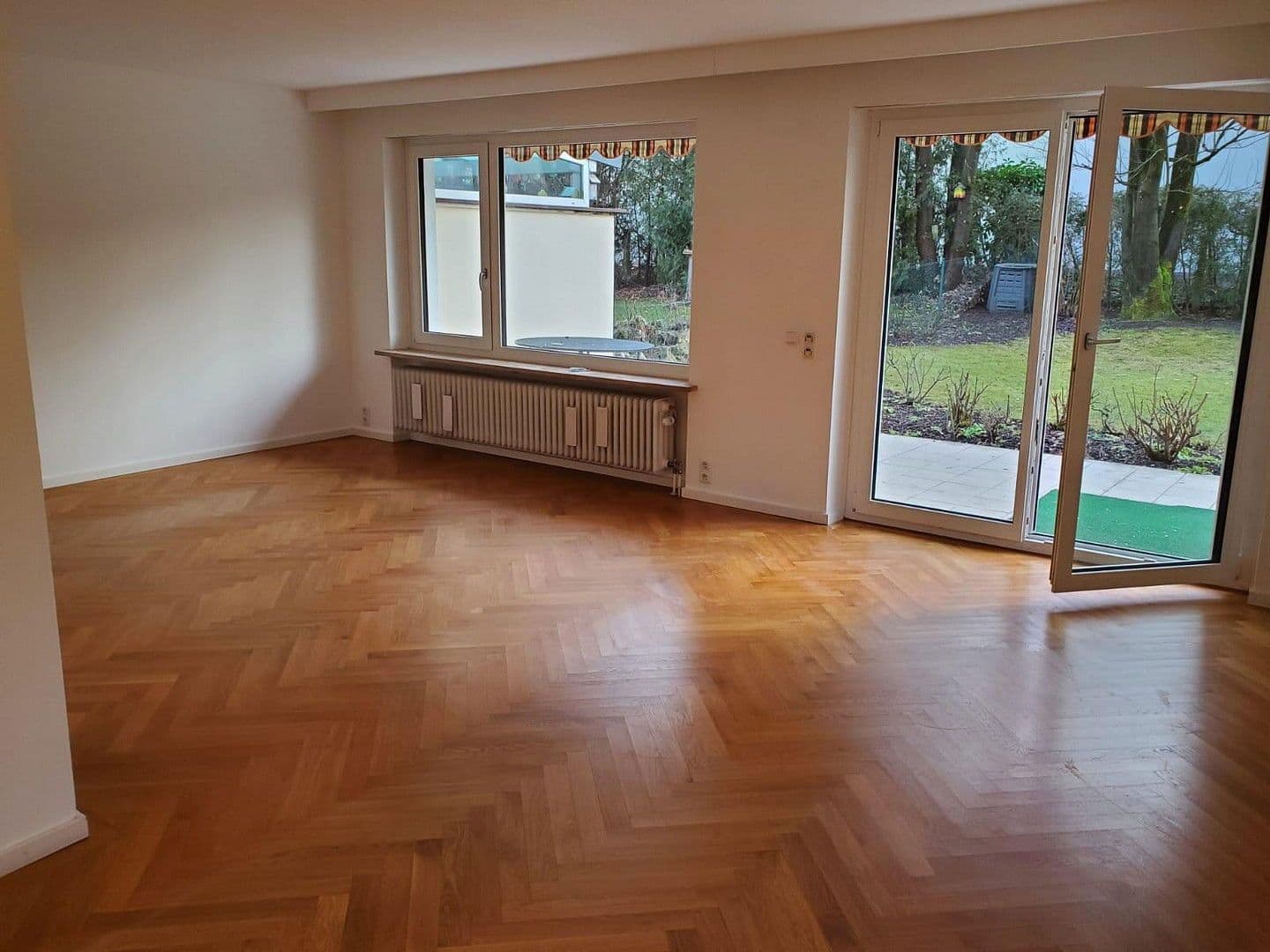 Pronájem domu 154 m², pozemek 414 m², Fürstenfeldbruck, Bavorsko Pronájem domu 154 m², pozemek 414 m², Fürstenfeldbruck, Bavorsko