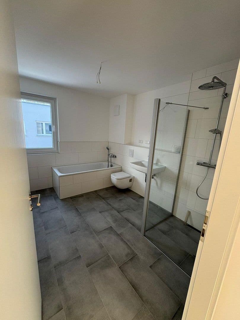 Pronájem bytu 3+1 83 m², Bahnhofstraße 108, Blankenfelde-Mahlow, Braniborsko Pronájem bytu 3+1 83 m², Bahnhofstraße 108, Blankenfelde-Mahlow, Braniborsko