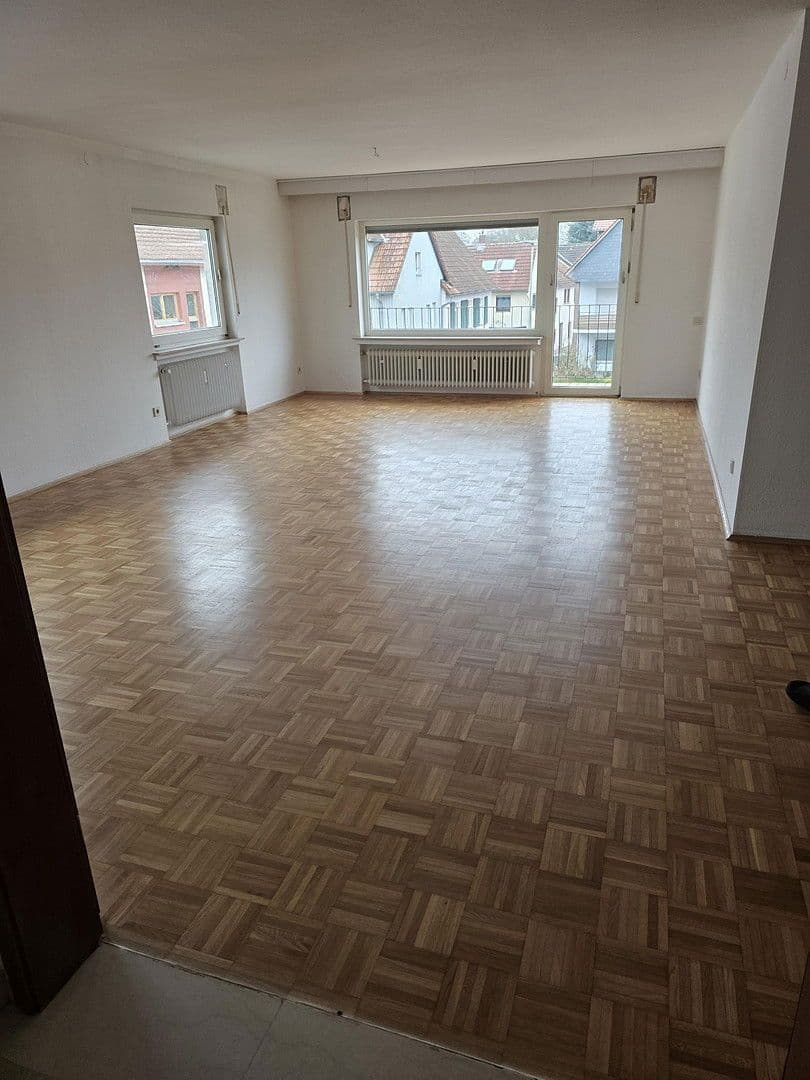 Pronájem bytu 3+1 120 m², Wilhelmstraße 12, Karben, Hessen Pronájem bytu 3+1 120 m², Wilhelmstraße 12, Karben, Hessen