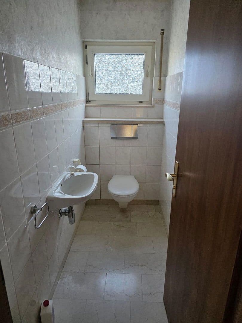 Pronájem bytu 3+1 120 m², Wilhelmstraße 12, Karben, Hessen Pronájem bytu 3+1 120 m², Wilhelmstraße 12, Karben, Hessen