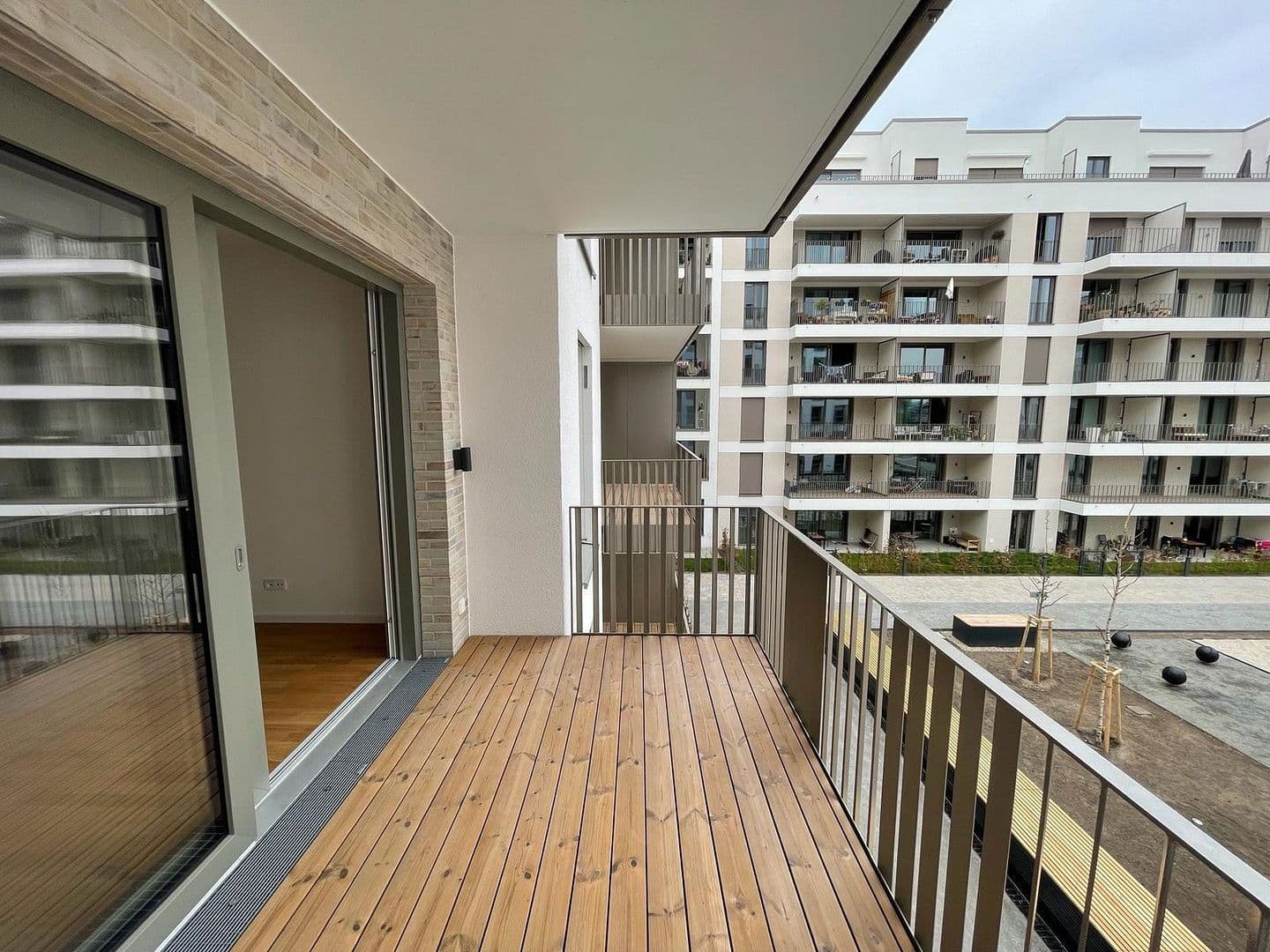 Pronájem bytu 2+1 60 m², Berlin, Berlín Pronájem bytu 2+1 60 m², Berlin, Berlín
