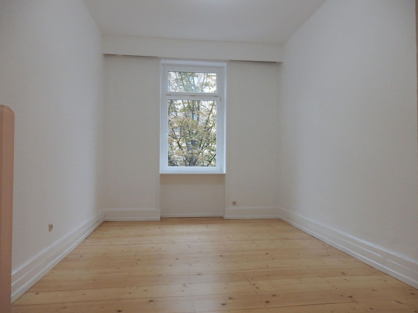 Pronájem bytu 2+1 81 m², Friedberger Landstraße 86, Frankfurt am main, Hessen Pronájem bytu 2+1 81 m², Friedberger Landstraße 86, Frankfurt am main, Hessen
