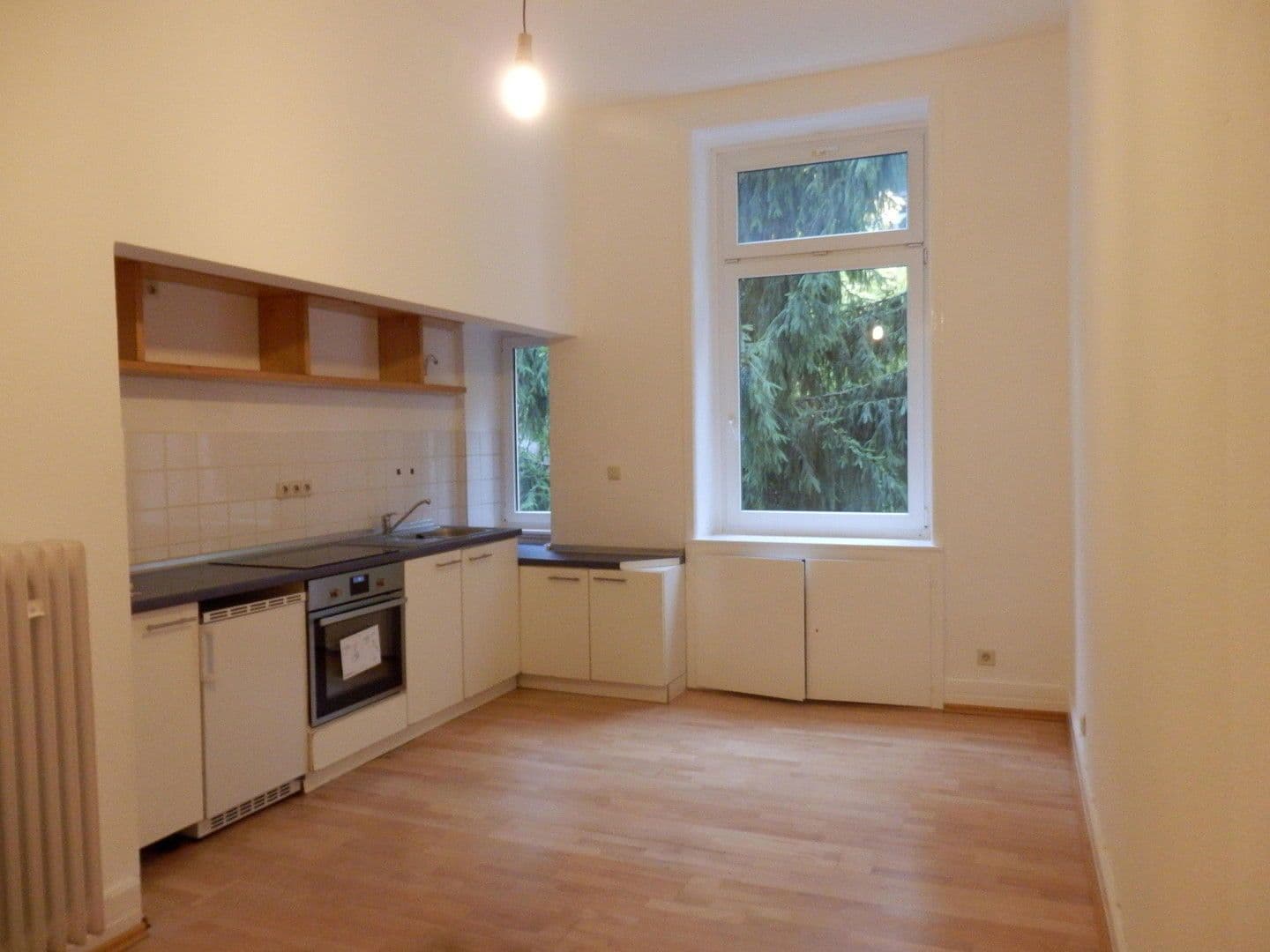 Pronájem bytu 2+1 81 m², Friedberger Landstraße 86, Frankfurt am main, Hessen Pronájem bytu 2+1 81 m², Friedberger Landstraße 86, Frankfurt am main, Hessen