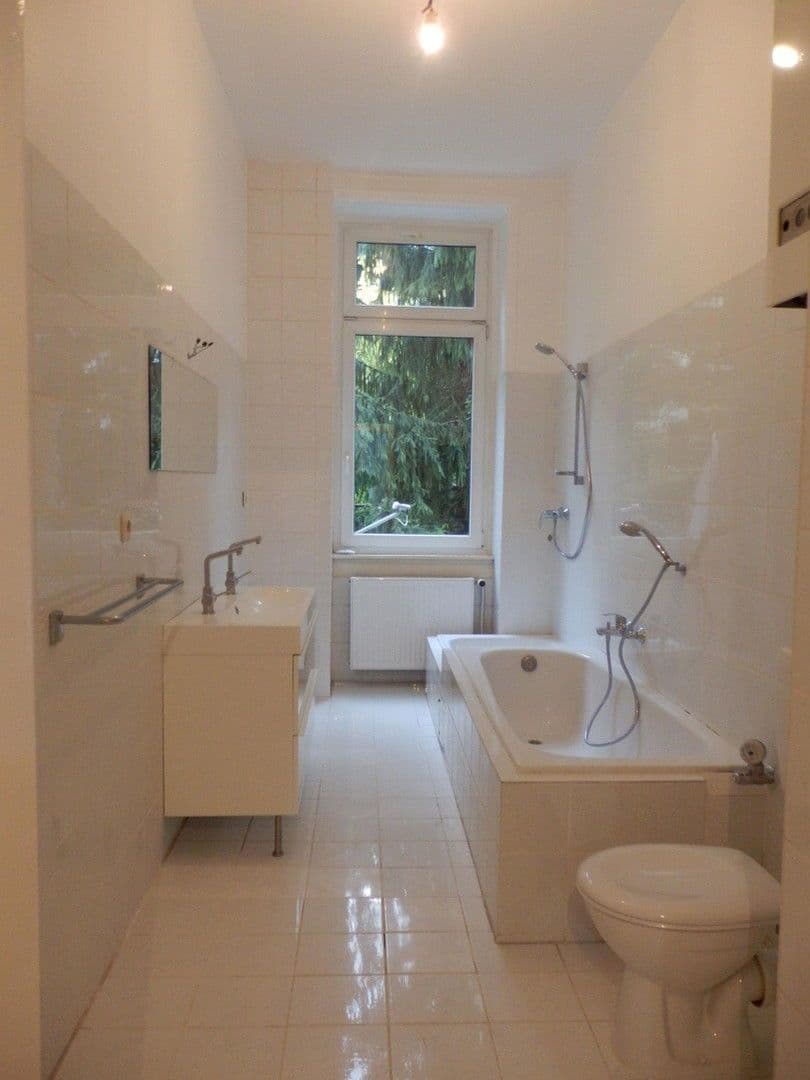 Pronájem bytu 2+1 81 m², Friedberger Landstraße 86, Frankfurt am main, Hessen Pronájem bytu 2+1 81 m², Friedberger Landstraße 86, Frankfurt am main, Hessen