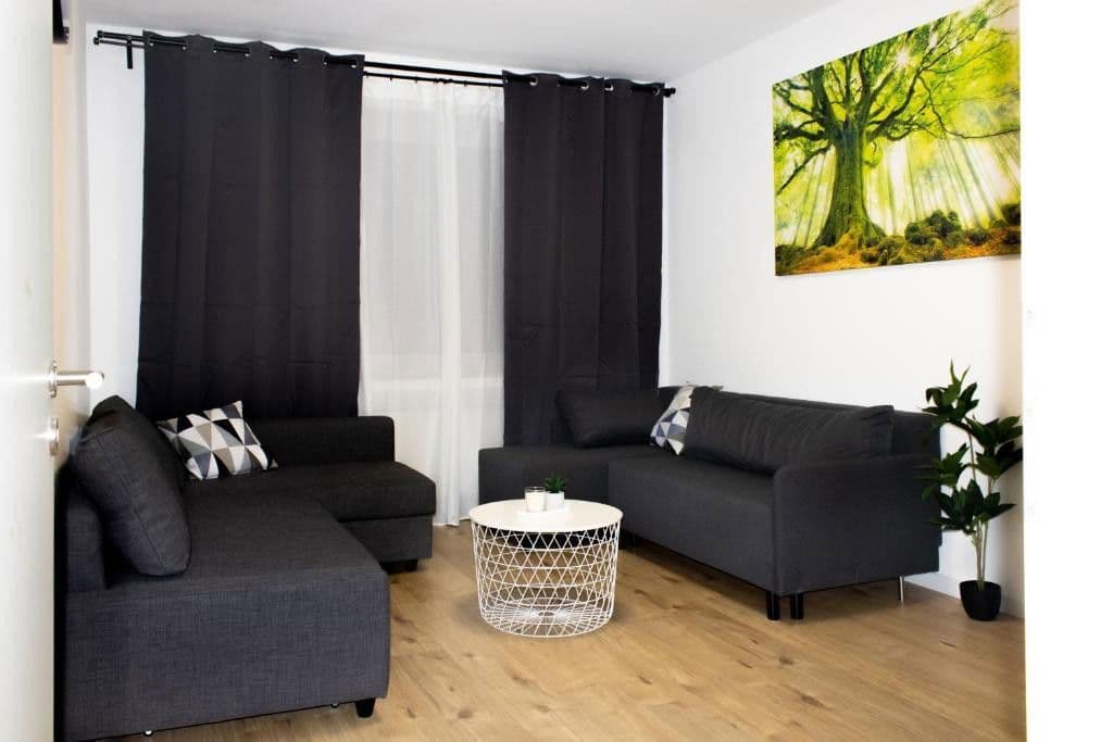 Prodej bytu 2+1 48 m², Steinenfeld 13, Wuppertal, Severní Porýní-Vestfálsko Prodej bytu 2+1 48 m², Steinenfeld 13, Wuppertal, Severní Porýní-Vestfálsko