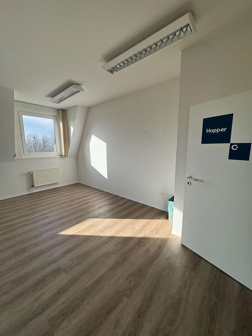 Pronájem kanceláře 117 m², Im Mühlenbruch 1, Königswinter, Severní Porýní-Vestfálsko Pronájem kanceláře 117 m², Im Mühlenbruch 1, Königswinter, Severní Porýní-Vestfálsko