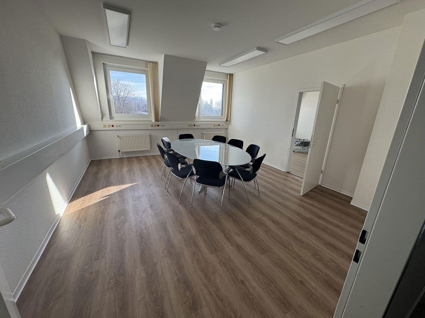 Pronájem kanceláře 117 m², Im Mühlenbruch 1, Königswinter, Severní Porýní-Vestfálsko Pronájem kanceláře 117 m², Im Mühlenbruch 1, Königswinter, Severní Porýní-Vestfálsko