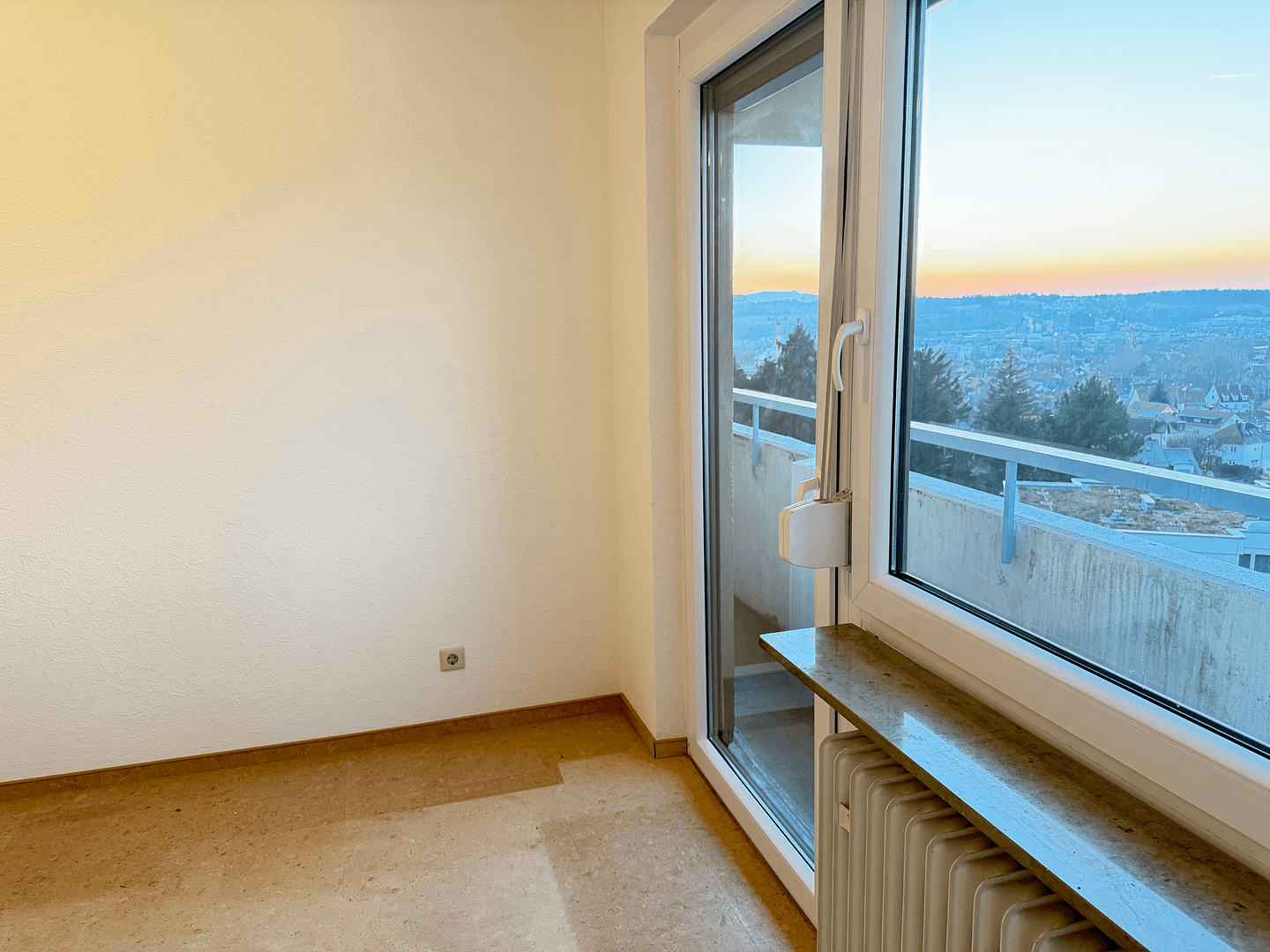 Prodej bytu 3+1 75 m², Hohenstaufenstrasse 100, Göppingen, Bádensko-Württembersko Prodej bytu 3+1 75 m², Hohenstaufenstrasse 100, Göppingen, Bádensko-Württembersko